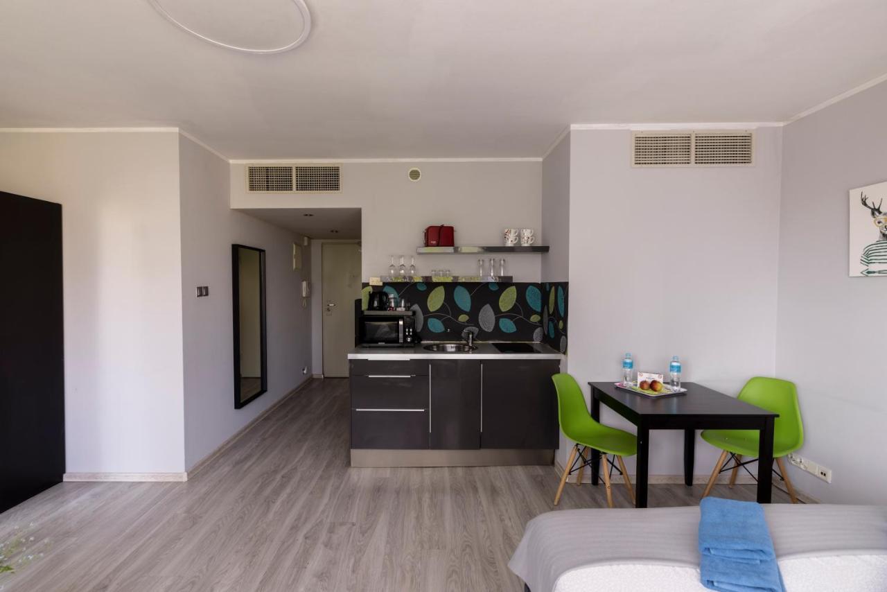 Apartamenty Stare Zoo พอซนาน ภายนอก รูปภาพ